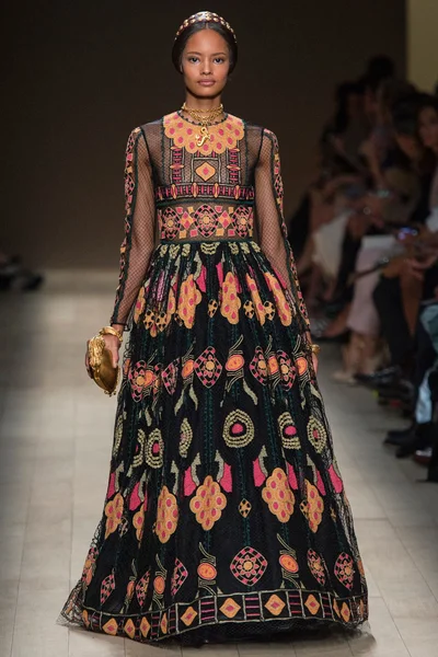 Look 72